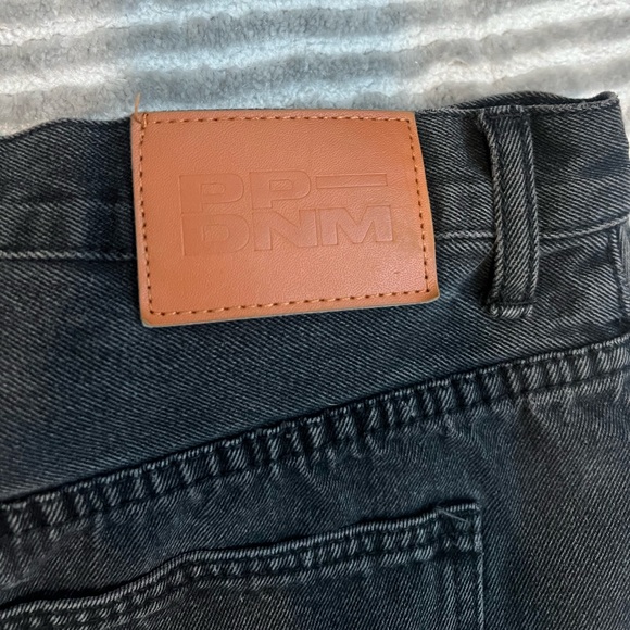 Princess Polly Black Xena Crossover Denim shorts - Size 10 - Picture 8 of 8